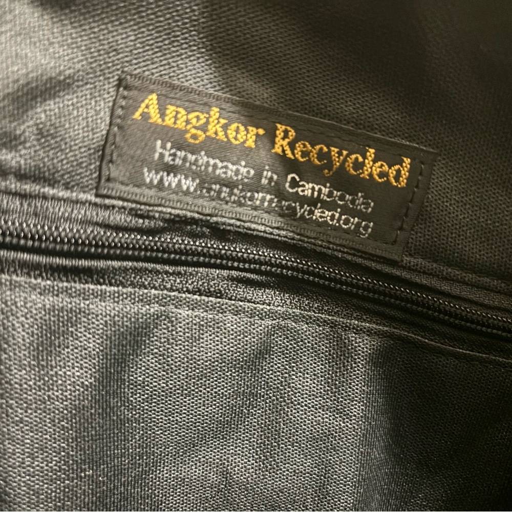 Angkor Recycled Crossbody Messenger Bag. Tiger design. Handmade in Cambodia. - Picture 7 of 8